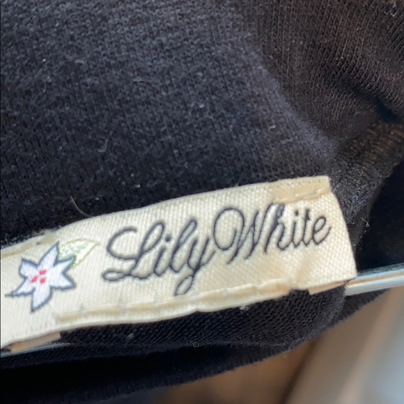 Black skater style flow skirt - Picture 2 of 5